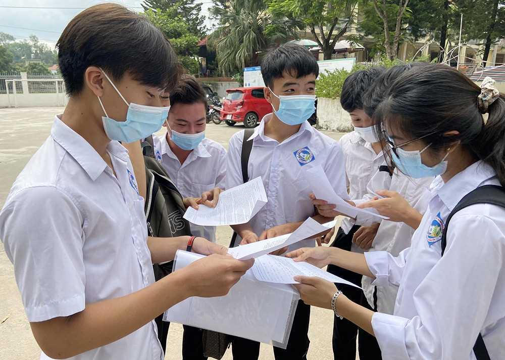 Ngày đầu tiên thi tốt nghiệp THPT ở Quảng Ninh an toàn, đúng quy chế