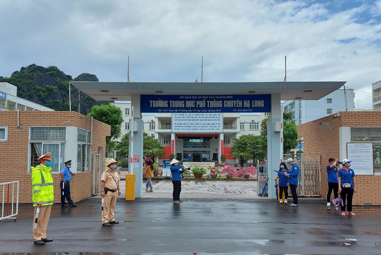 Ngày đầu tiên thi tốt nghiệp THPT ở Quảng Ninh an toàn, đúng quy chế