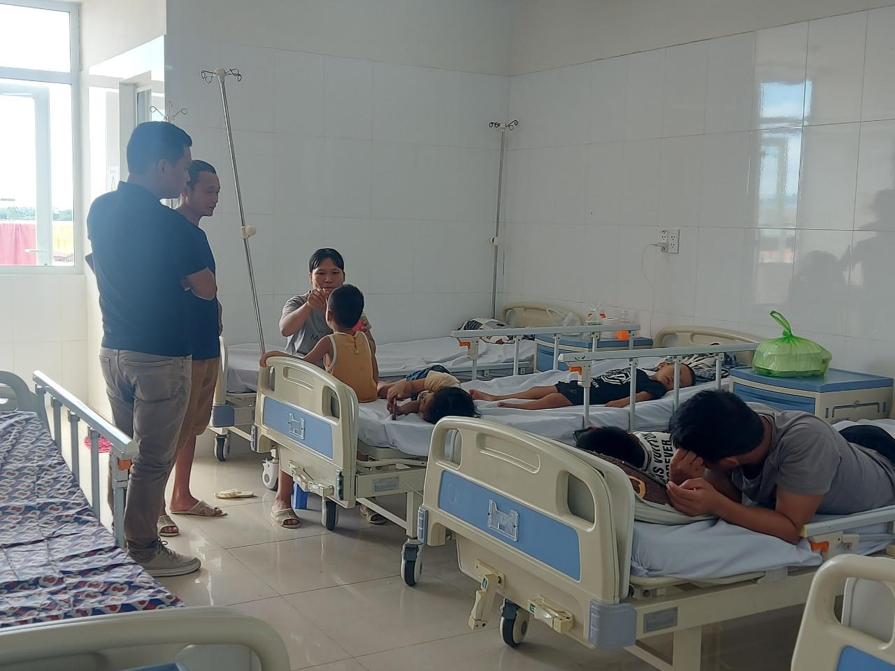 9 trẻ mầm non ở Quảng Ninh nhập viện cùng dấu hiệu, CDC Quảng Ninh đang điều tra dịch tễ 