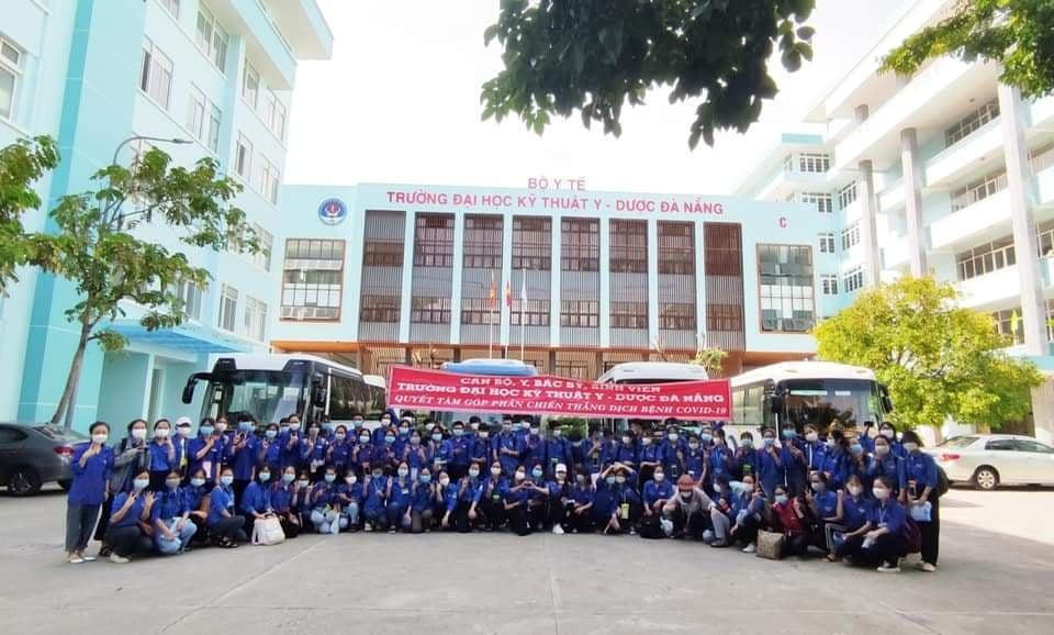 Giảng viên và sinh viên trường Đại học Kỹ thuật Y - Dược Đà Nẵng lên đường hỗ trợ cho thành phố Hồ Chí Minh