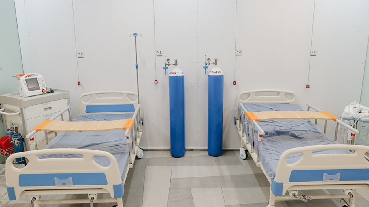 Cận cảnh bệnh viện dã chiến số 5 tại Thuận Kiều Plaza trước ngày hoạt động