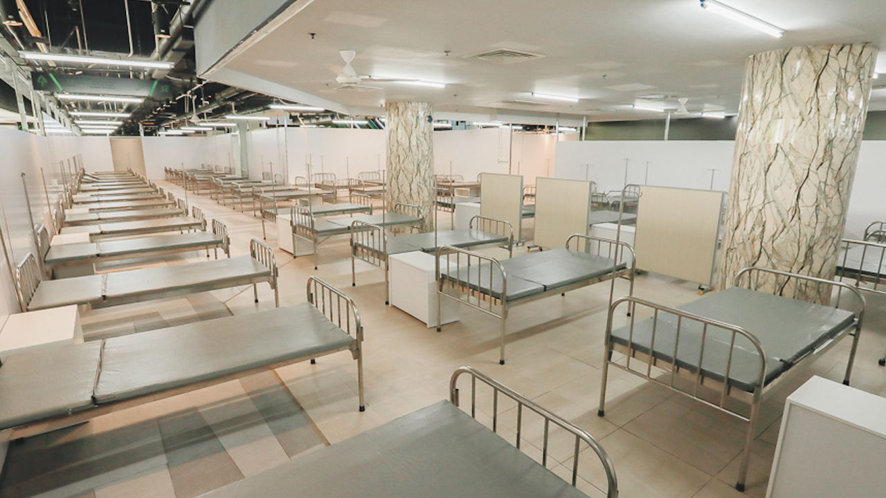 Cận cảnh bệnh viện dã chiến số 5 tại Thuận Kiều Plaza trước ngày hoạt động