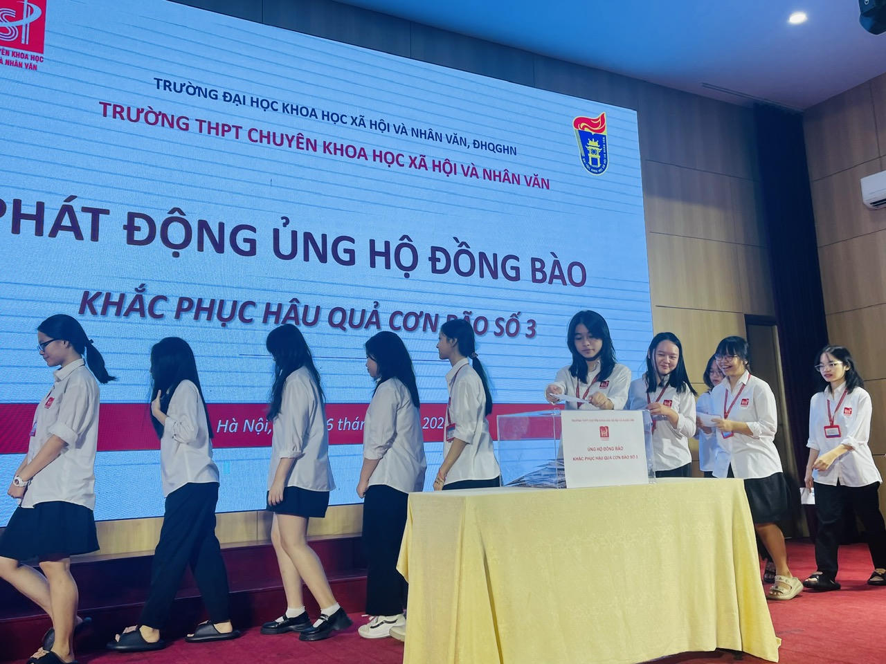 Trường THPT Chuyên KHXH&NV phát động quyên góp hỗ trợ sinh viên bị ảnh hưởng bão lũ