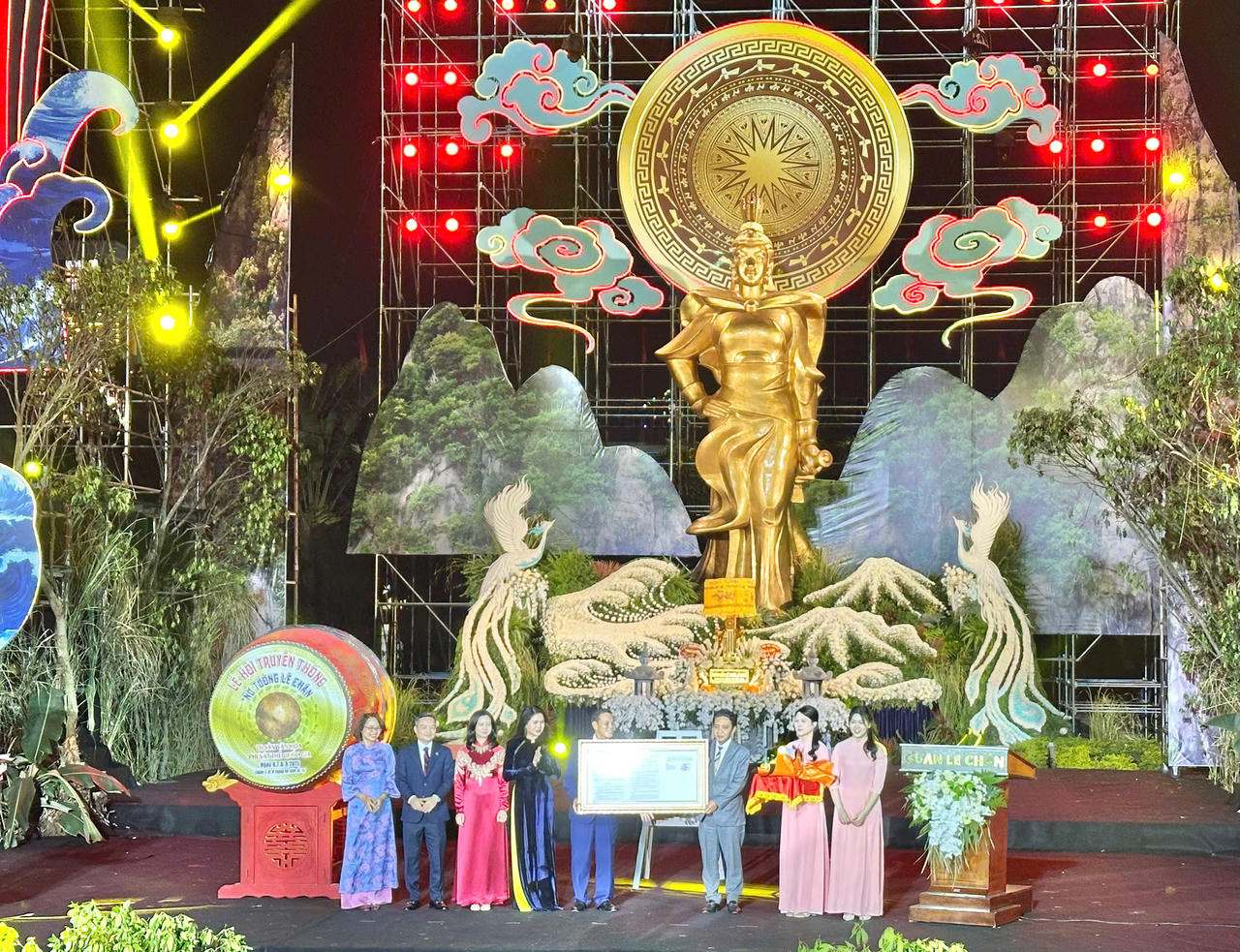 Hải Phòng: Khai mạc Lễ hội truyền thống Nữ tướng Lê Chân - Thành Hoàng đất Cảng