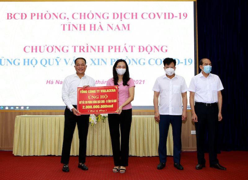 Doanh nghiệp Hà Nam chung tay đẩy lùi dịch bệnh, phát triển sản xuất