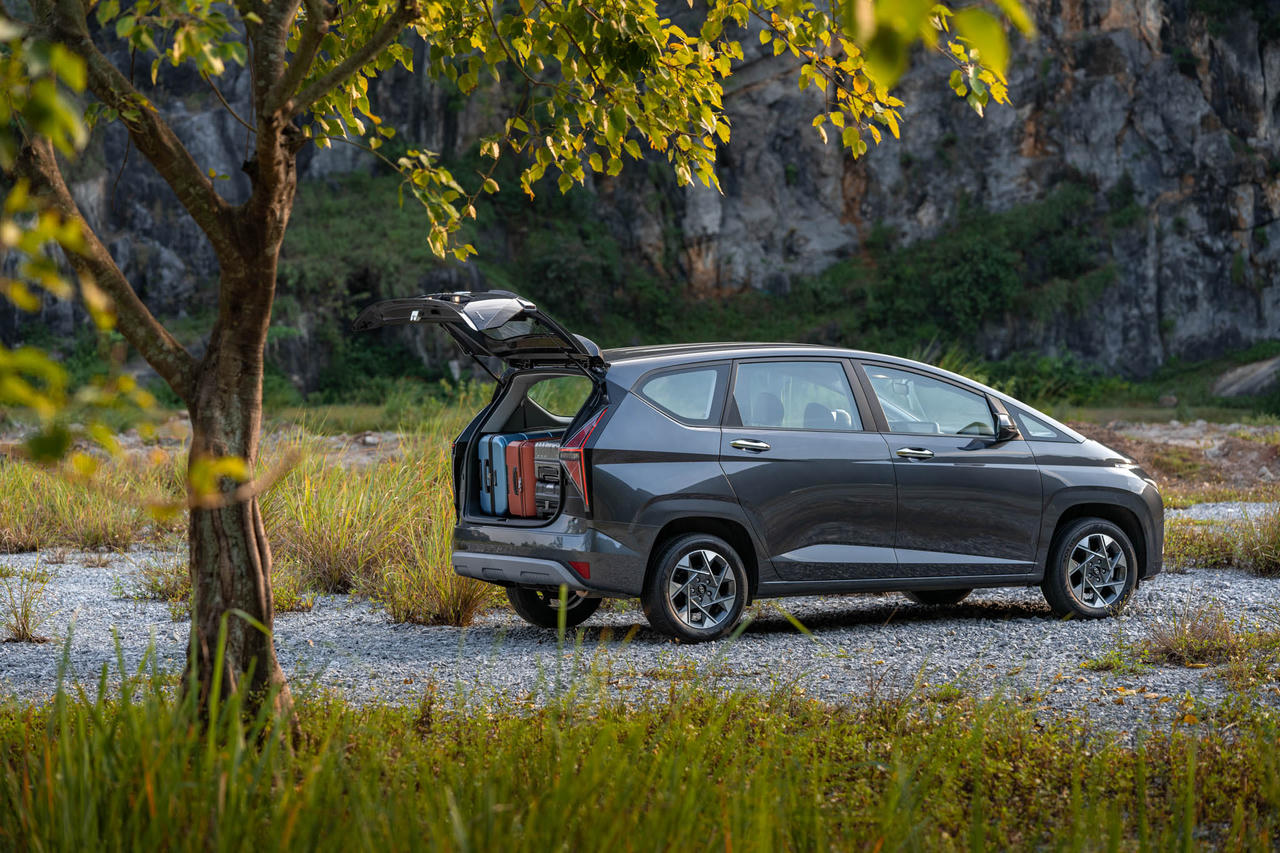 Hyundai "trình làng" Stargazer: Mẫu xe 7 chỗ mới, giá bán từ 575 triệu đồng