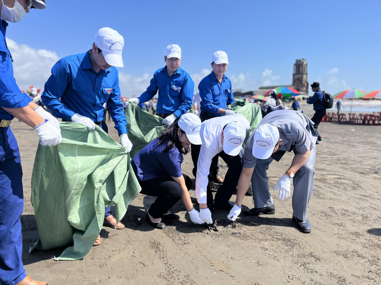 Mít tinh hưởng ứng Ngày Pháp luật Việt Nam 2022 tại Nam Định 