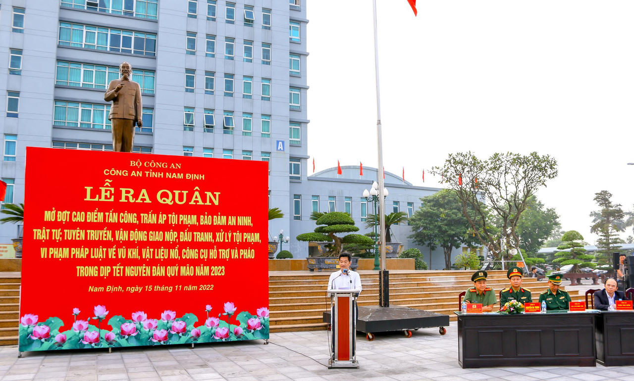 Công an loạt tỉnh, thành ra quân bảo đảm an ninh trật tự dịp Tết Quý Mão 2023