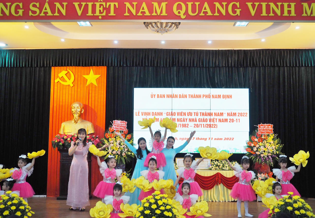 Vinh danh Giáo viên ưu tú Thành Nam