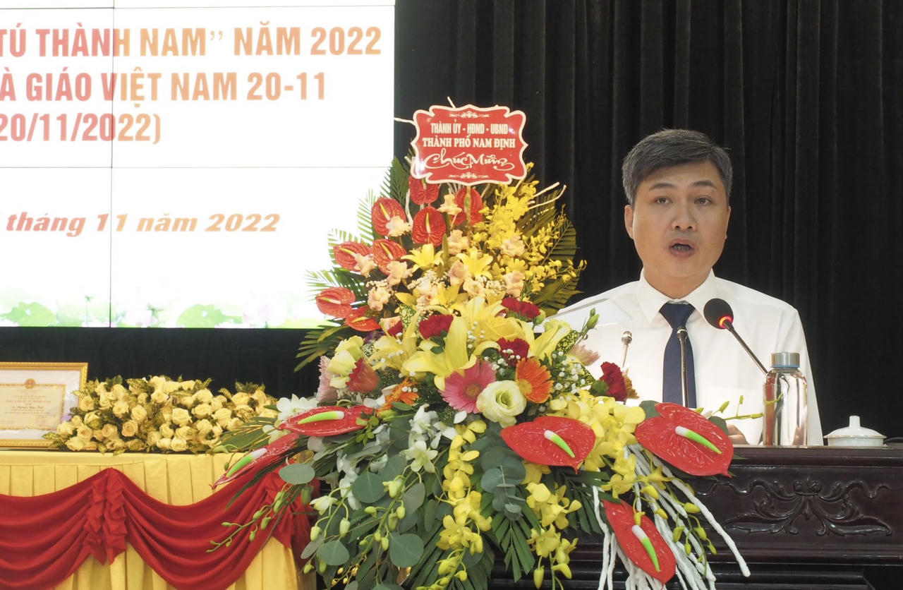 Vinh danh Giáo viên ưu tú Thành Nam