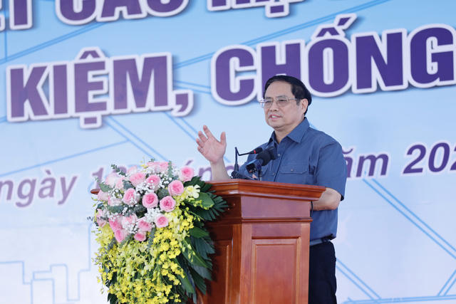 Thủ tướng Phạm Minh Chính phát động thi đua đẩy mạnh phát triển hạ tầng đồng bộ, hiện đại, chống lãng phí