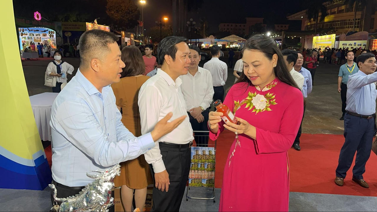 Festival Ninh Bình 2022: Đa dạng sắc màu văn hóa tại lễ hội đường phố