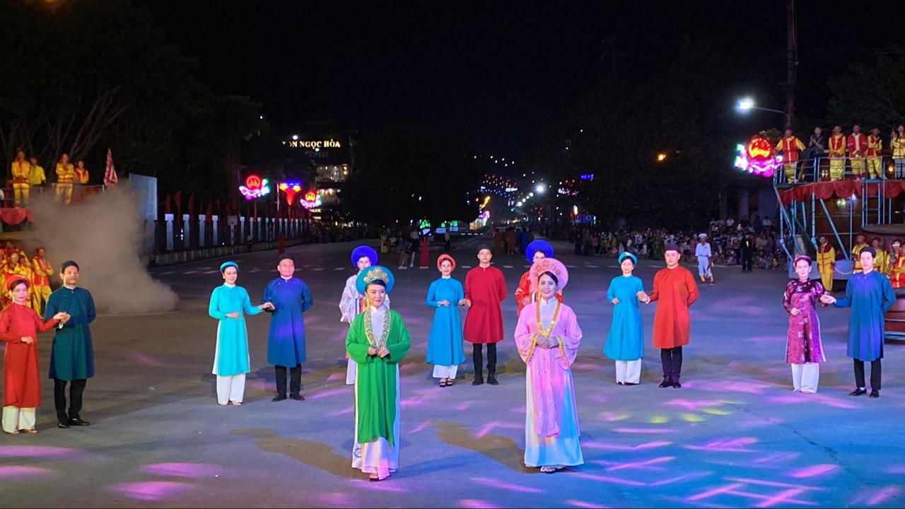 Festival Ninh Bình 2022: Đa dạng sắc màu văn hóa tại lễ hội đường phố
