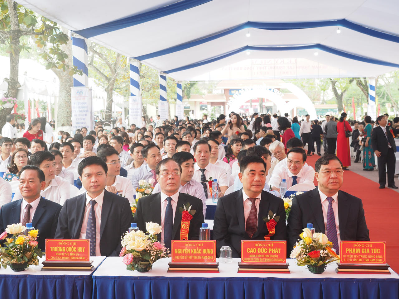 Nam Định: Trường THPT Tống Văn Trân kỉ niệm 60 năm thành lập, đón nhận bằng khen Thủ tướng