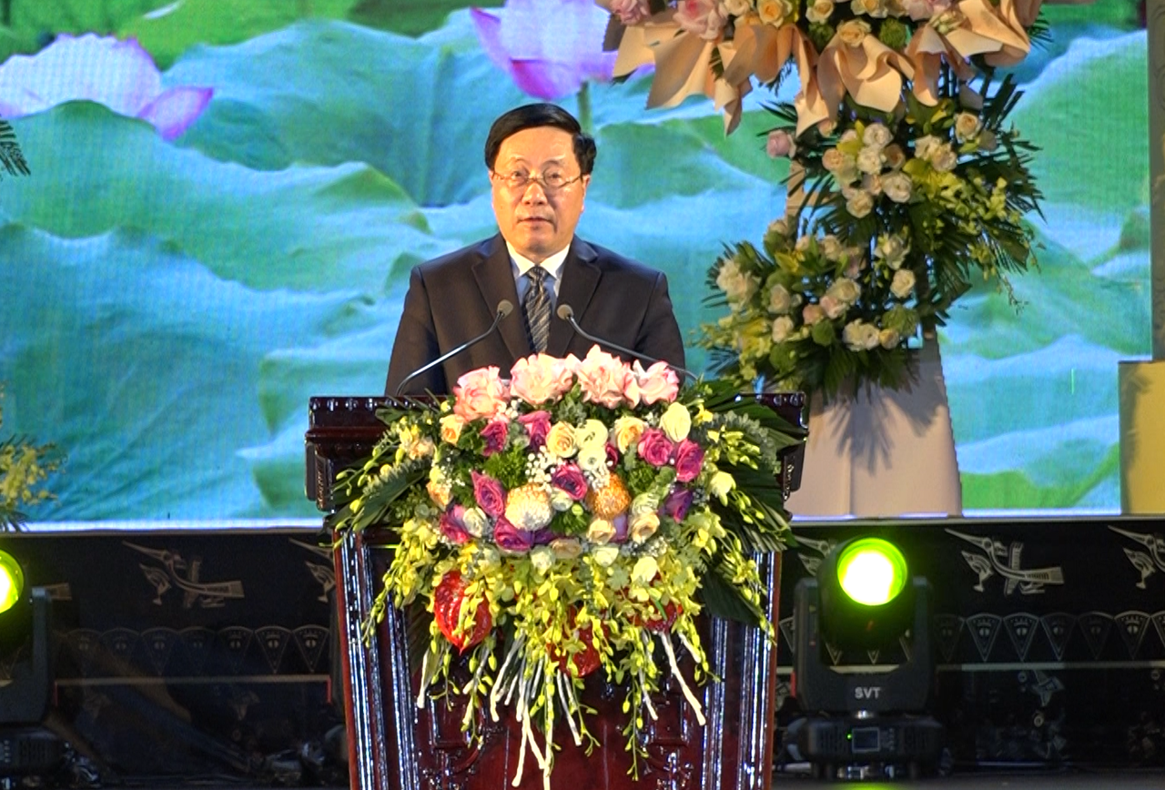 Lễ kỷ niệm 160 danh xưng Nho Quan và đón bằng công nhận huyện đạt chuẩn nông thôn mới