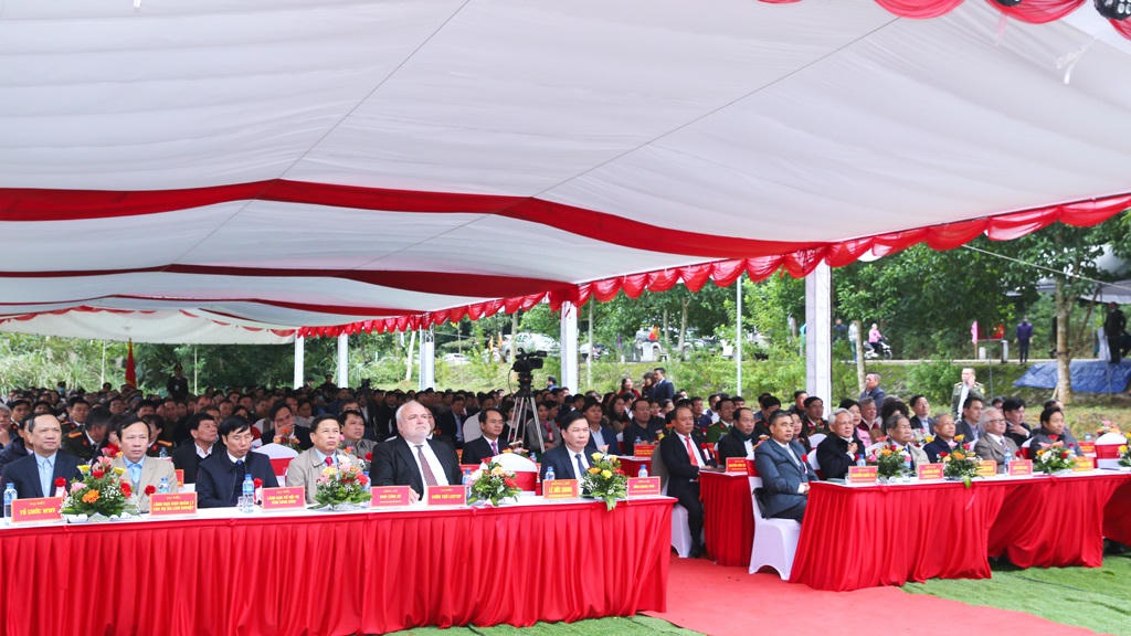 Vườn quốc gia Cúc Phương đón nhận Huân chương Lao động hạng Nhất