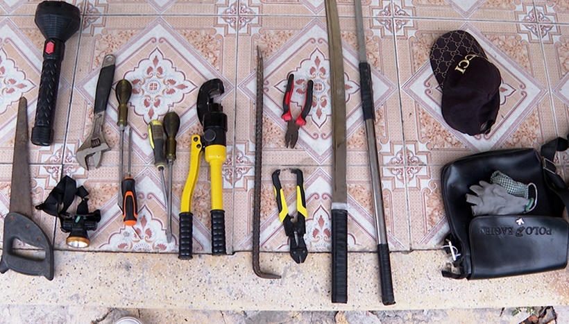 Nhóm đối tượng "manh động" mang theo vũ khí hỗ trợ để trộm cắp tài sản