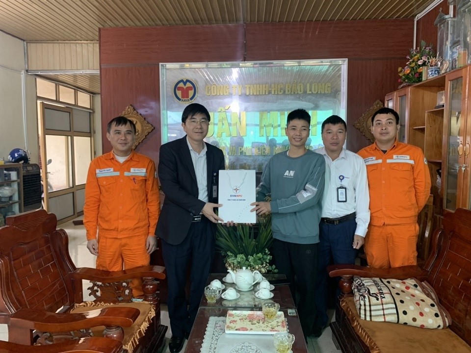 Điện lực Nam Định tri ân khách hàng sử dụng điện năm 2022 