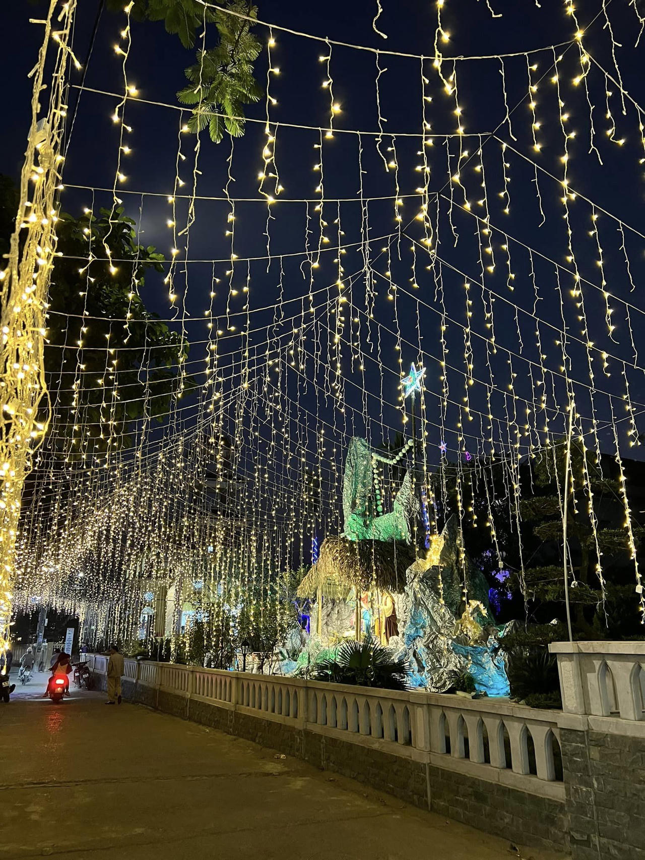 Ninh Bình lung linh đón mừng lễ Giáng sinh 2022