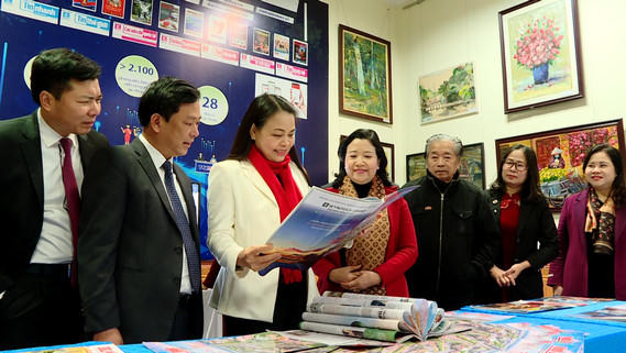 Khai mạc Hội báo Xuân và Triển lãm mỹ thuật Ninh Bình năm 2023