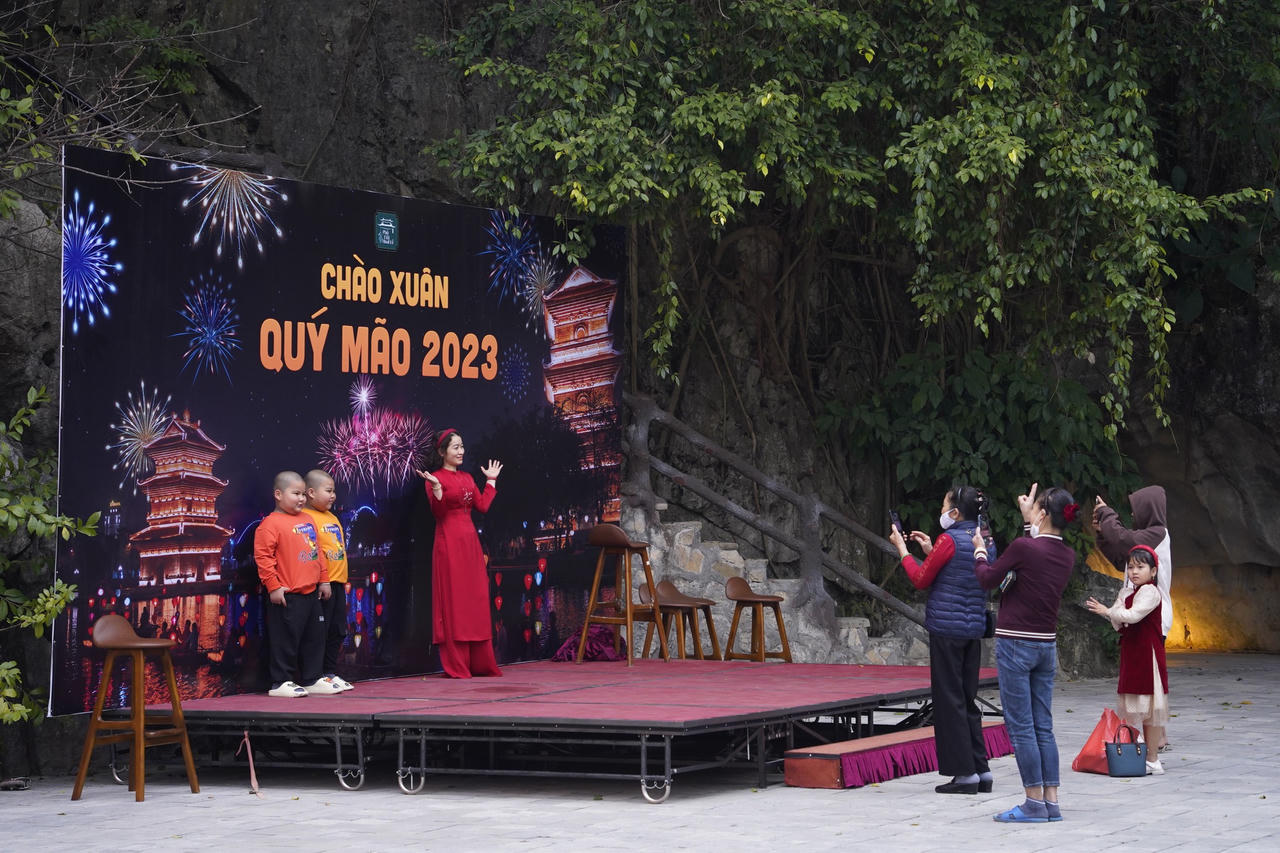 Gần 85.000 lượt khách về thăm Ninh Bình trong dịp Tết Quý Mão 2023