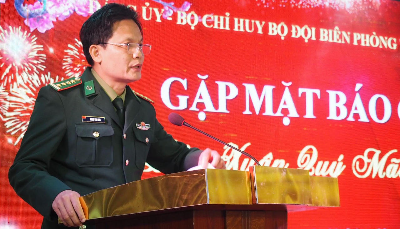 Tô thắm hình ảnh 'người chiến sĩ quân hàm xanh' trong lòng Nhân dân