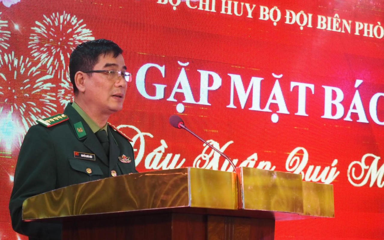 Tô thắm hình ảnh 'người chiến sĩ quân hàm xanh' trong lòng Nhân dân