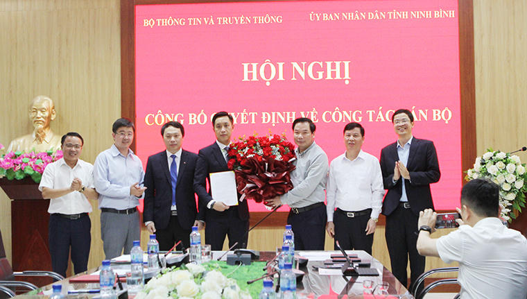 Ông Đặng Tùng Anh được biệt phái về Ninh Bình làm Phó Giám đốc Sở TT&TT