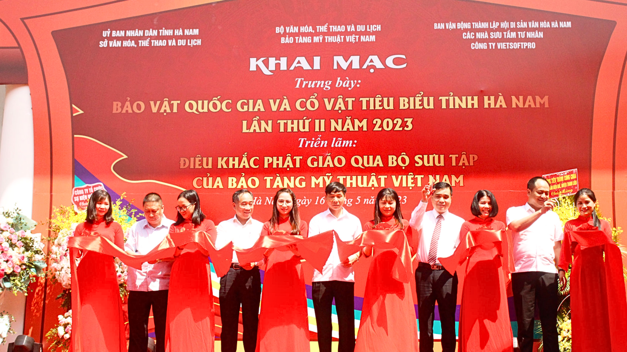 Trưng bày 'Bảo vật Quốc gia và cổ vật tiêu biểu tỉnh Hà Nam'