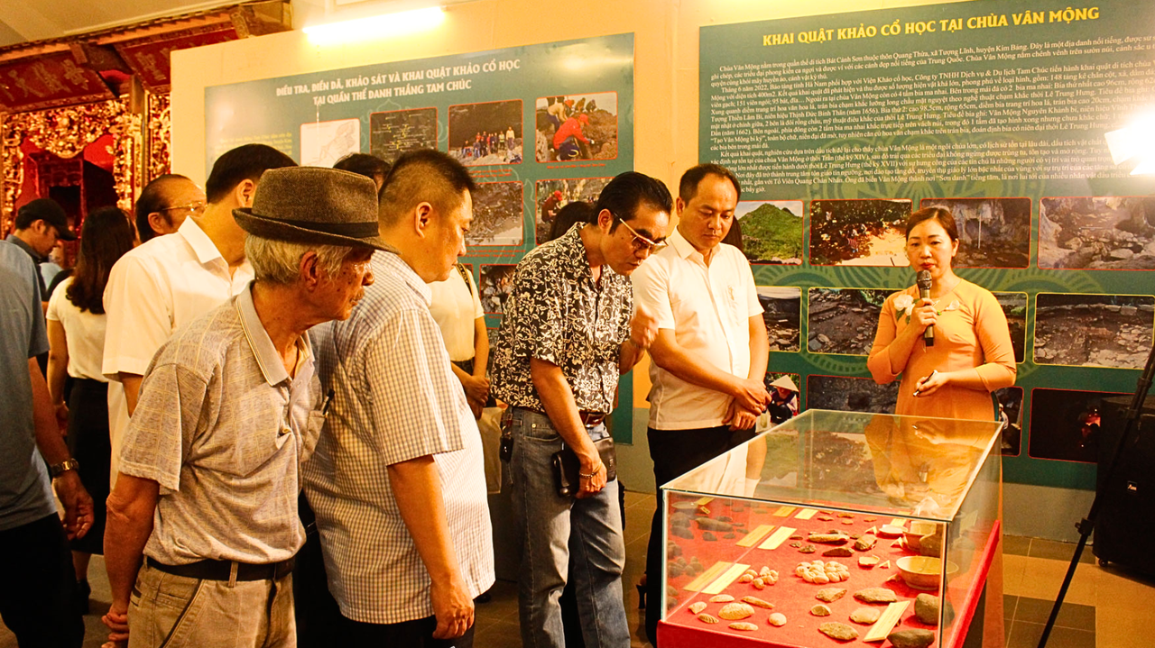 Trưng bày 'Bảo vật Quốc gia và cổ vật tiêu biểu tỉnh Hà Nam'