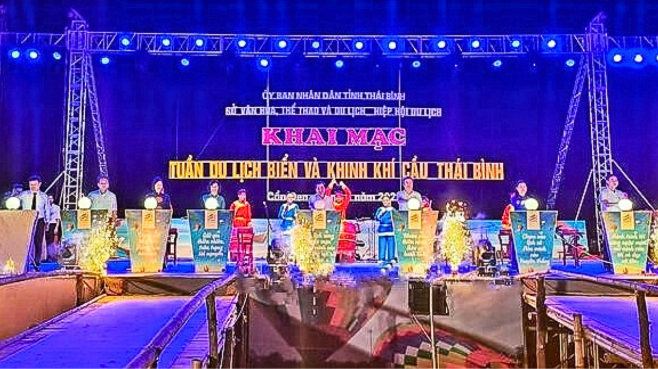 Thái Bình khai mạc Tuần Du lịch biển và khinh khí cầu