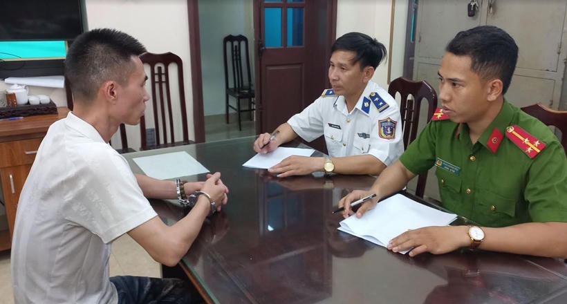 Bắt quả tang cặp tình nhân vận chuyển ma túy từ Hà Nội về Nam Định tiêu thụ