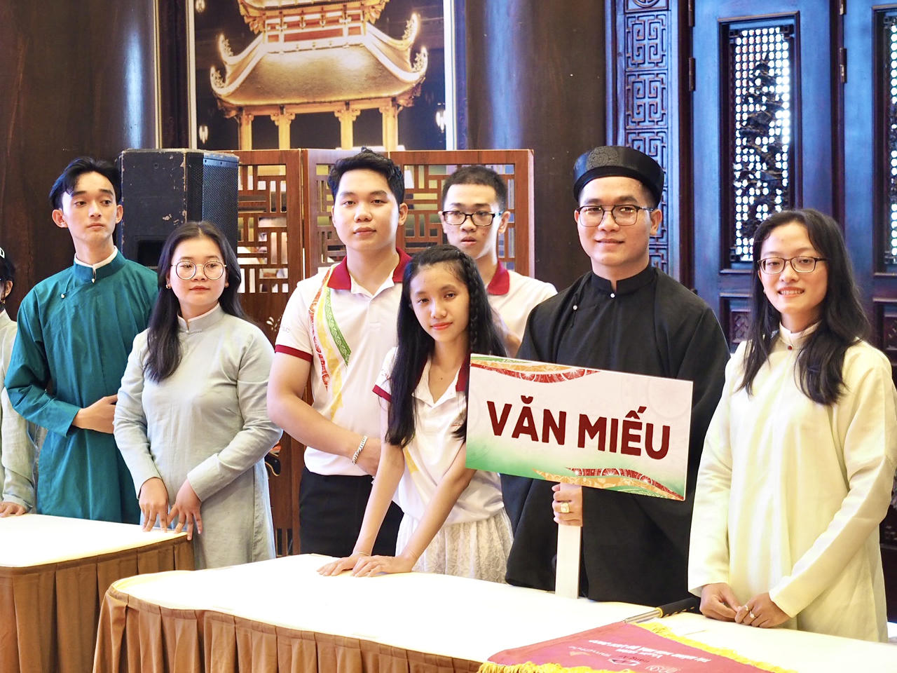 Xây dựng sản phẩm văn hoá và truyền thông du lịch qua góc nhìn giới trẻ