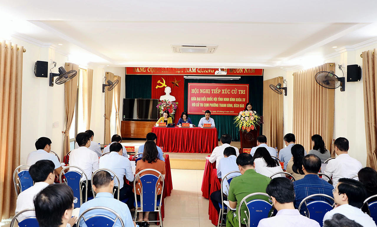 Phó trưởng Ban Tổ chức Trung ương Nguyễn Thị Thanh tiếp xúc cử tri tại Ninh Bình