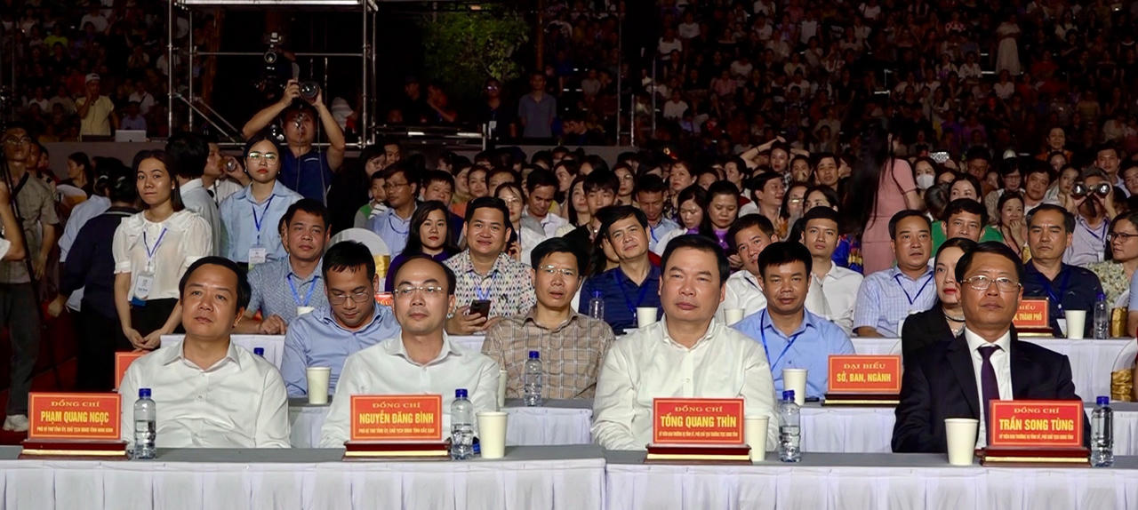Lễ khai mạc Tuần Du lịch Ninh Bình năm 2024 - 'Sắc vàng Tam Cốc - Tràng An'