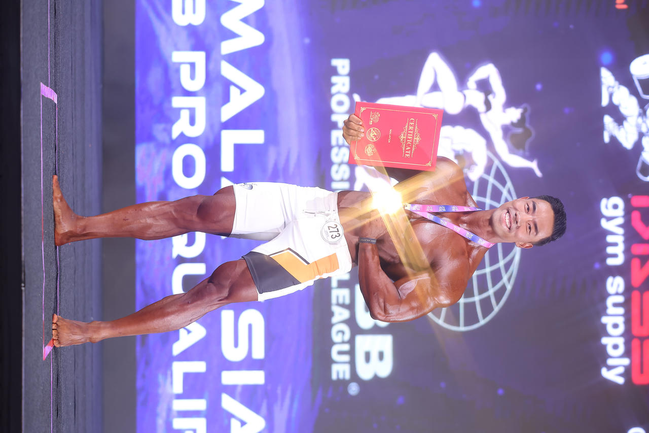 Người đàn ông không bỏ quên giấc mơ, làm những điều không thể nhờ các con