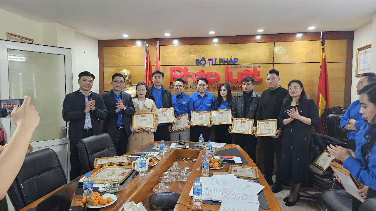 Đoàn thanh niên Báo Pháp luật Việt Nam phấn đấu hoàn thành xuất sắc nhiệm vụ năm 2025