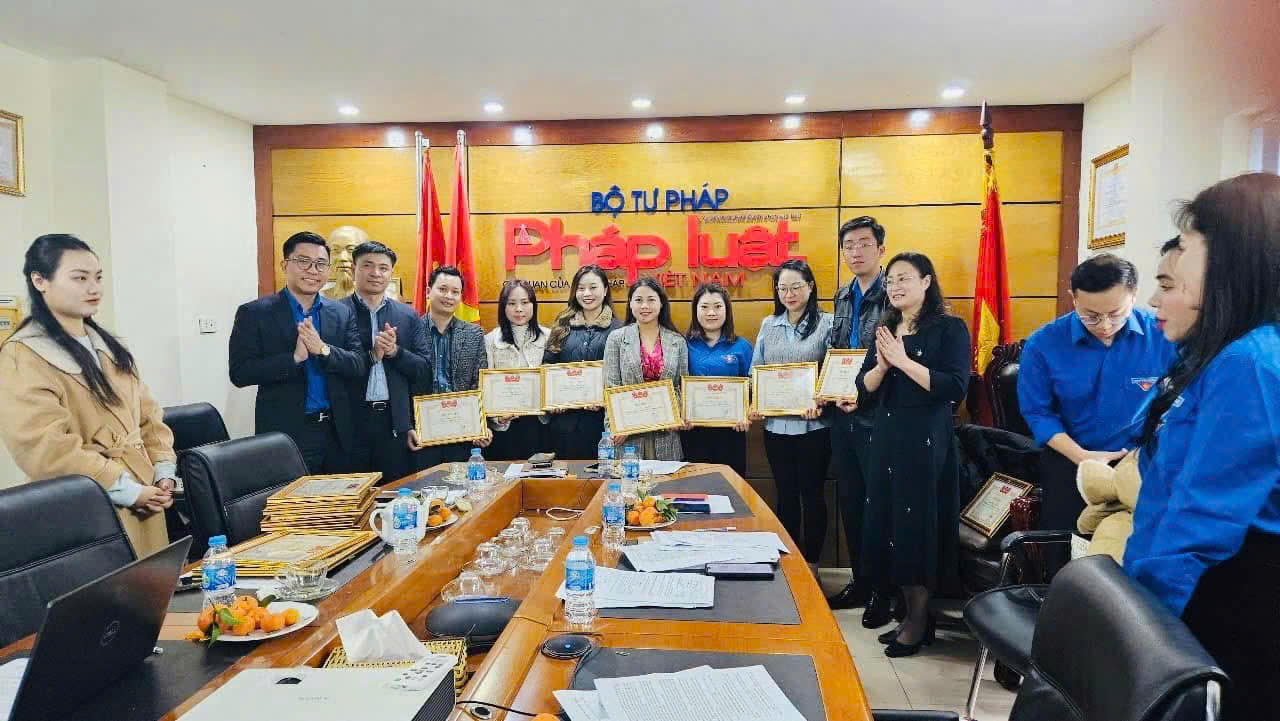 Đoàn thanh niên Báo Pháp luật Việt Nam phấn đấu hoàn thành xuất sắc nhiệm vụ năm 2025