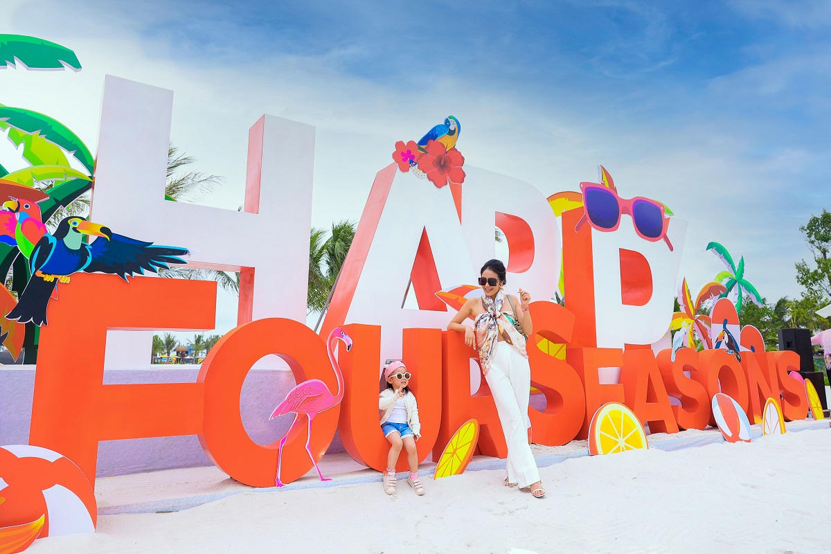 Check-in "đẹp không tì vết" tại Vịnh biển Bốn mùa ngay phía Đông Thủ đô