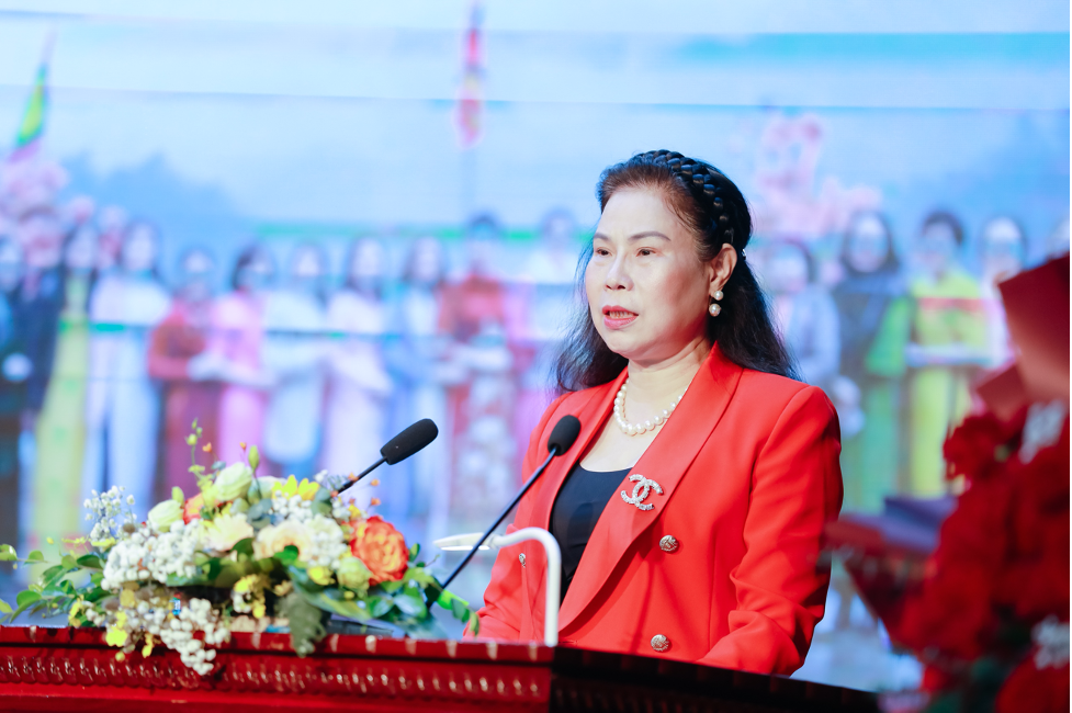 Hội Nữ doanh nhân DNNVV vinh danh 15 nữ doanh nhân tiêu biểu