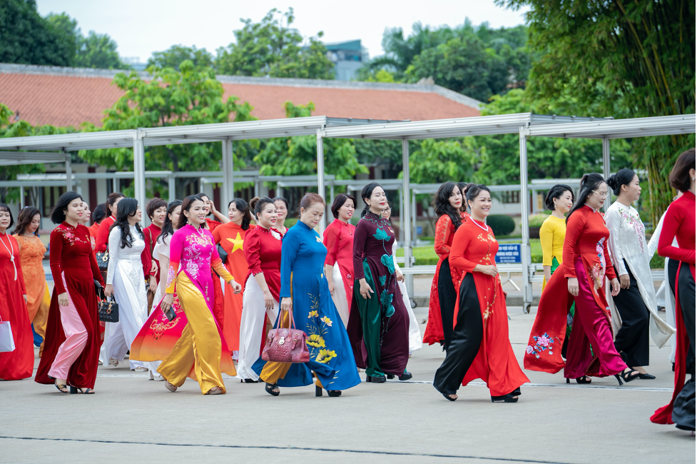 Hội Nữ doanh nhân DNNVV vinh danh 15 nữ doanh nhân tiêu biểu