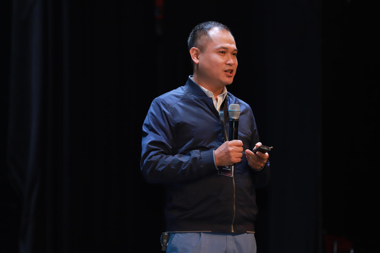 Trend Summit #02: Kiến tạo chiến lược 'chạm để chậm'