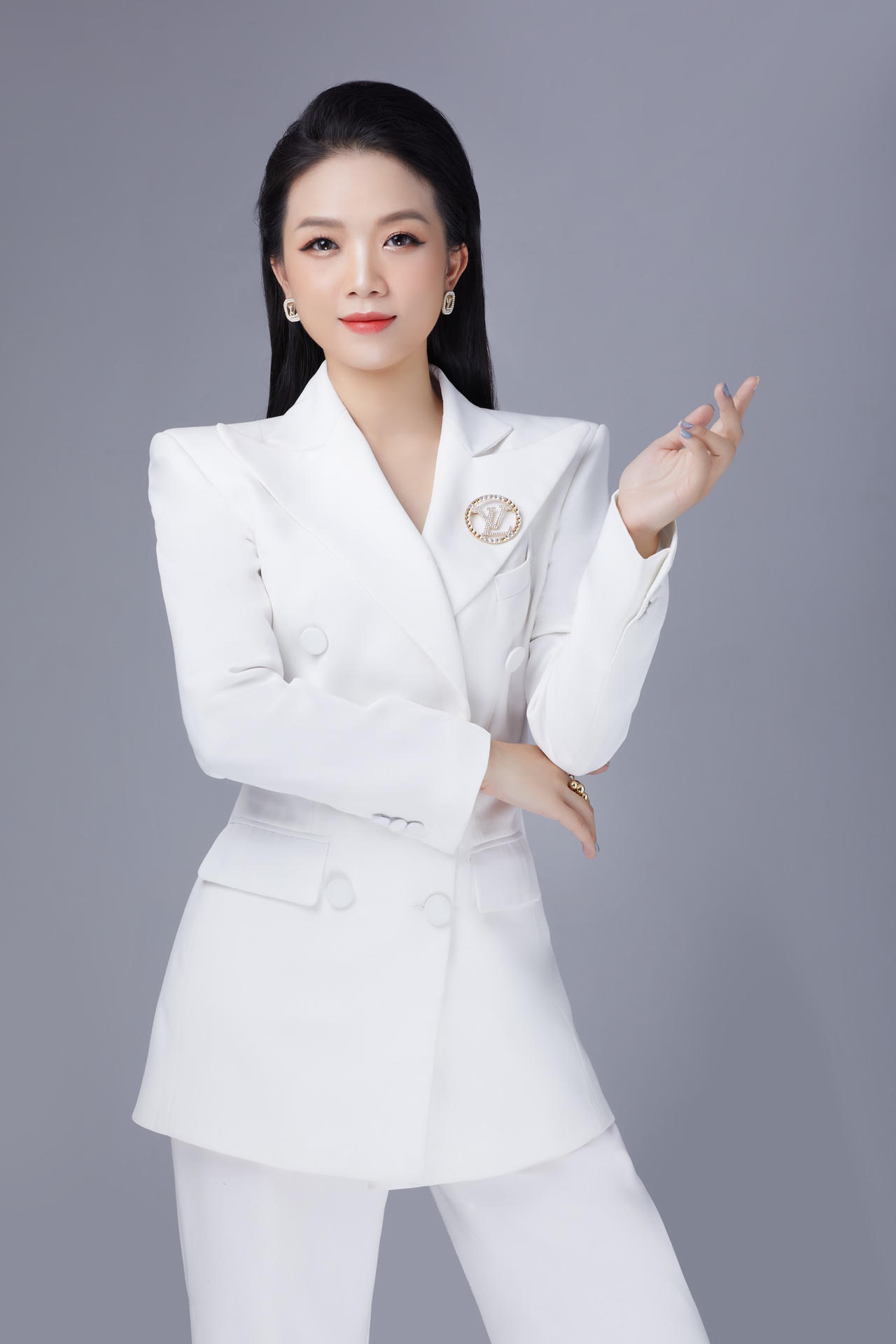 Doanh nhân Bùi Thuỳ Linh - Tổng Giám đốc tài ba của Tập đoàn Kohinoor star