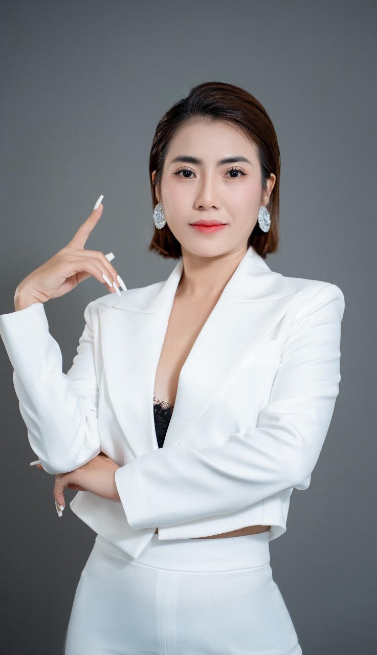 Kim Ngân Design: Khẳng định khí chất nữ doanh nhân