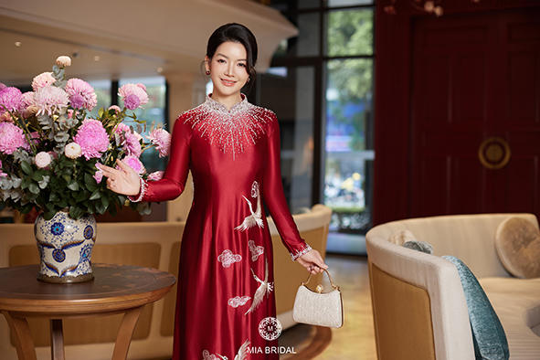 Mia Bridal ra mắt BST Vàng Son: Khí chất hào môn