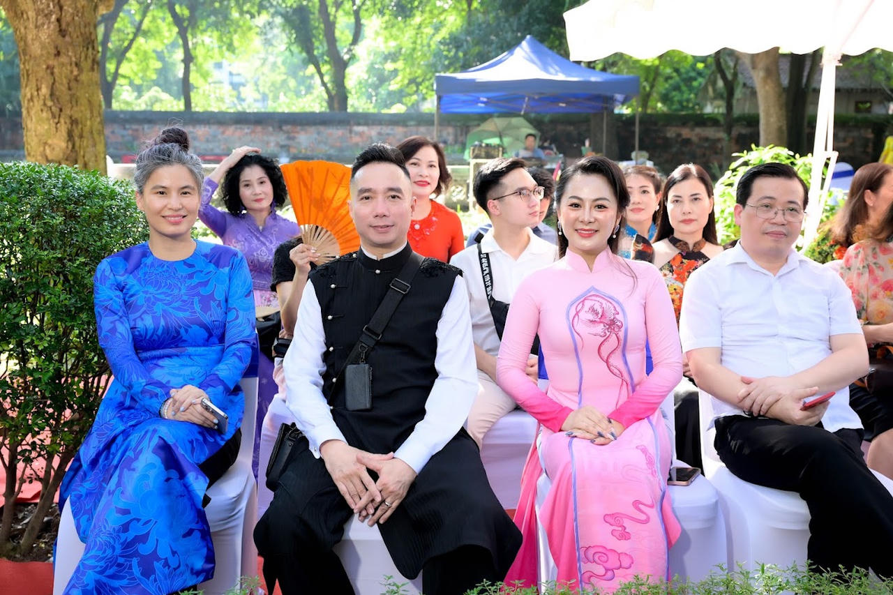 Họp báo “Lễ hội Áo dài Du lịch Hà Nội 2024”