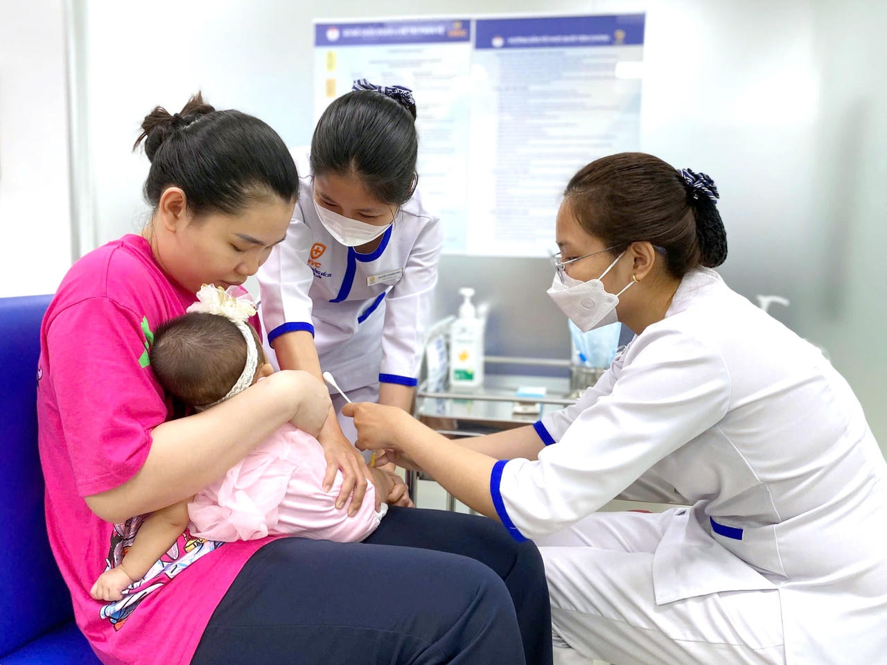 VNVC và Sanofi ký kết tiến tới hợp tác sản xuất vắc xin tại Việt Nam