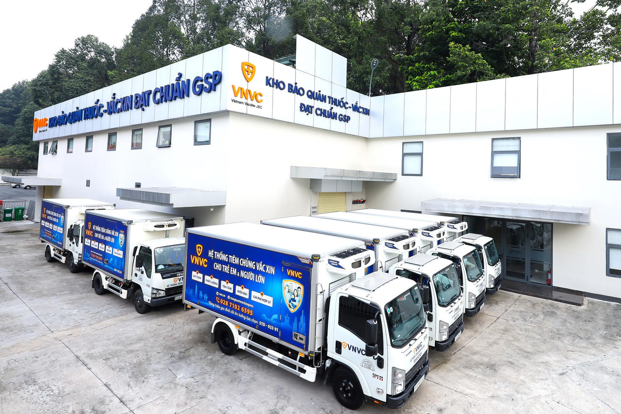 Nhiều doanh nghiệp tổ chức tiêm vaccine sốt xuất huyết tại chỗ cho công nhân