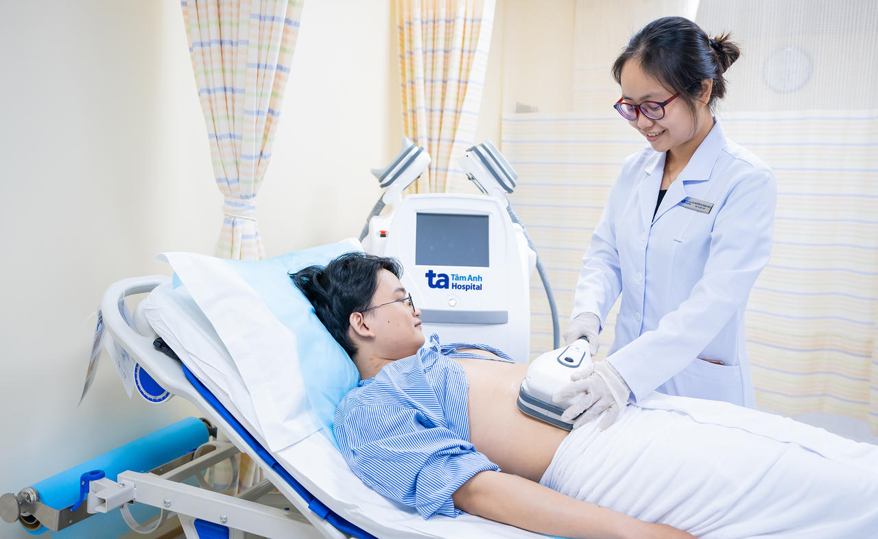 Thoát 'bụng bia' nhờ giảm cân chuẩn y khoa