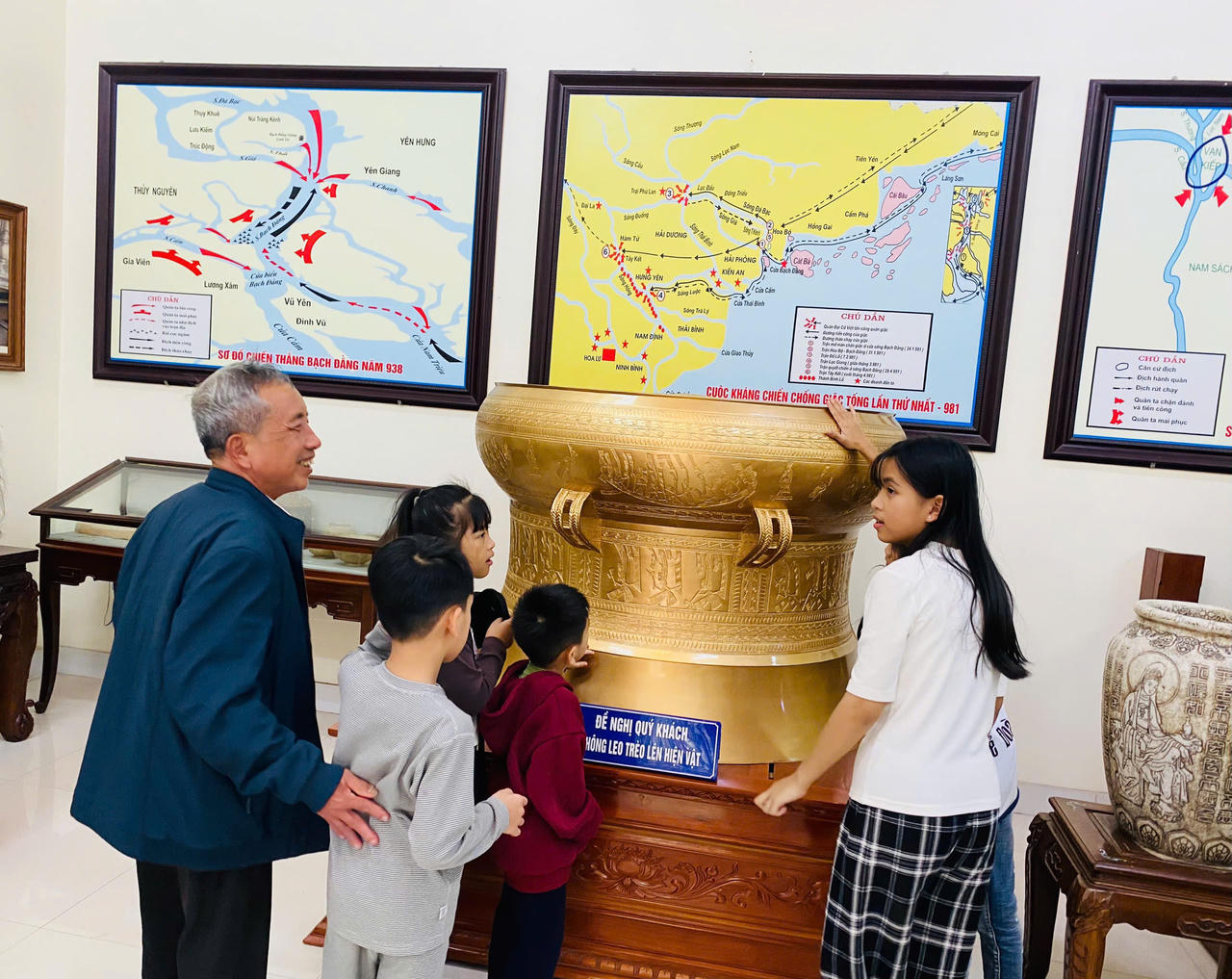 Du xuân Bạch Đằng Giang - Hành trình ngược dòng lịch sử